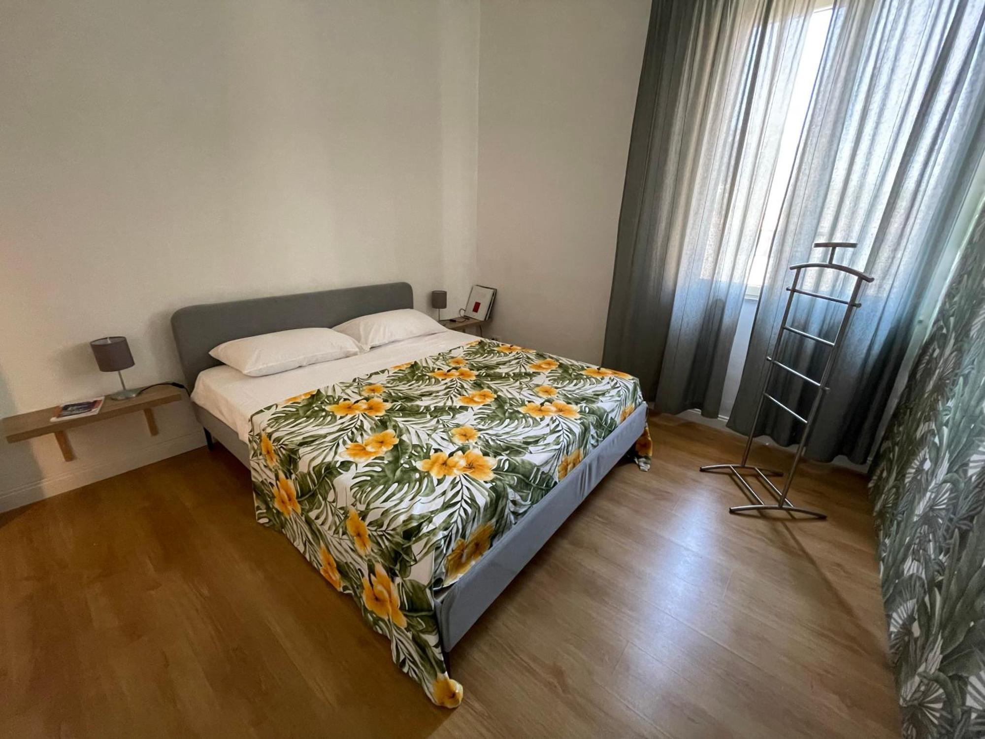 Appartamento Vicino Il Centro Palermo Exterior photo